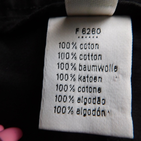 Lacoste - Picture 4 of 5